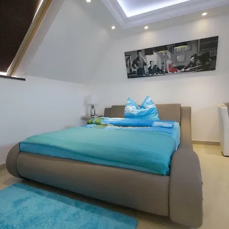 / Zimmervermietung Πανσιόν Wasbek