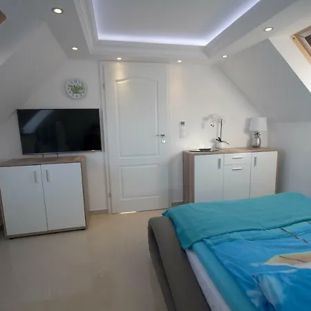 / Zimmervermietung 3* Wasbek