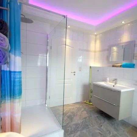 / Zimmervermietung 3* Wasbek